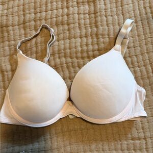 PINK Victoria's Secret Soft Cream Bra